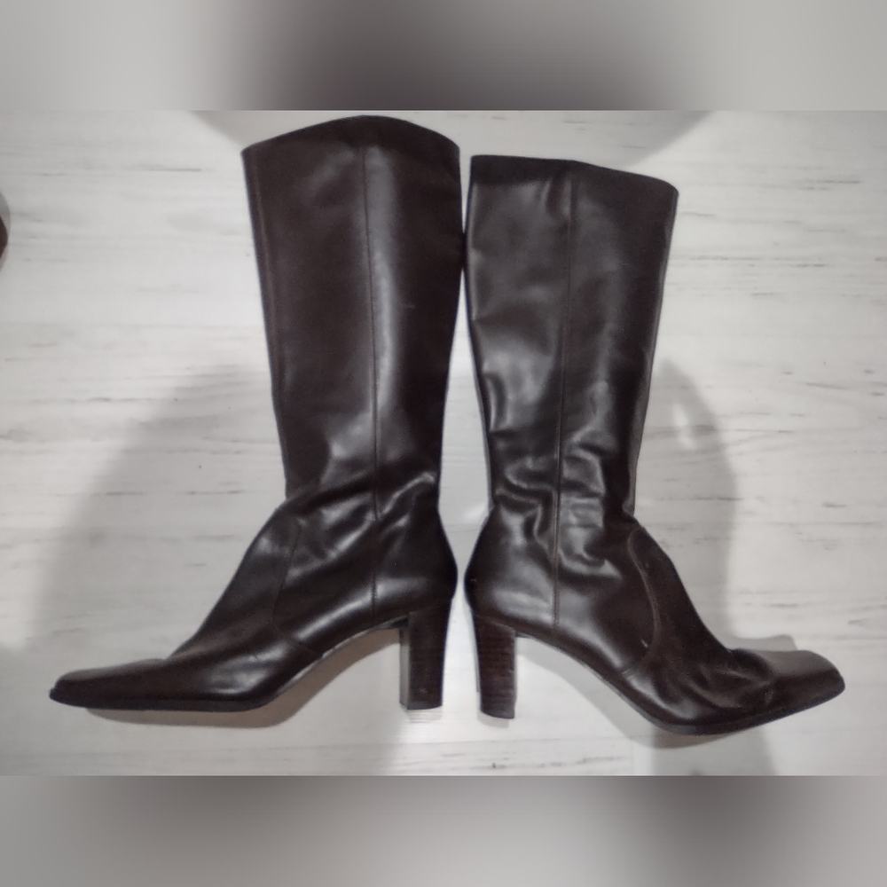 Ann Marino SZ 7 Tall Chic Brown Leather Boots